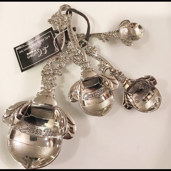 Ganz Kitchen Bumblebee Measuring Spoons Nwt Poshmark